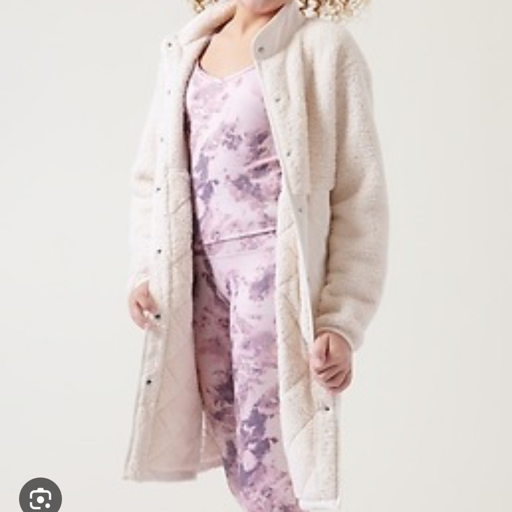 Athleta Girl So Toasty Tugga Sherpa Coat
Small 7 Chantilly Cream/White spring